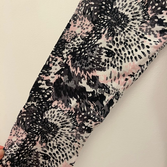 Animal Print Button-Up Blouse - Picture 3 of 3